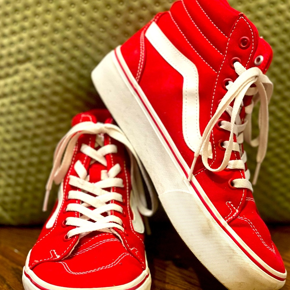 VANS women’s platform high tops